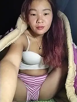 lylylove online show from November 30, 8:53 pm