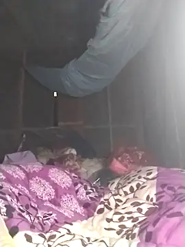 lylylove online show from December 15, 1:22 am