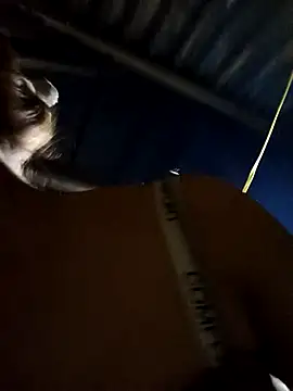 Snapshot of Ngocmi909 chatting on November 22, 10:47 am Ngocmi909 online show from November 22, 10:47 am