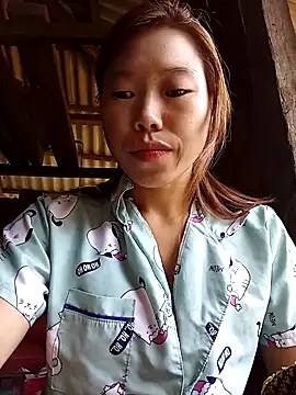 Snapshot of Ngocmi909 chatting on October 28, 1:17 am Ngocmi909 online show from October 28, 1:17 am