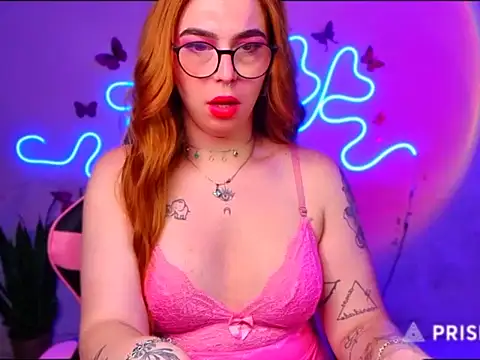 Snapshot of VIckSexyDoll chatting on October 8, 5:20 am VIckSexyDoll online show from October 8, 5:20 am