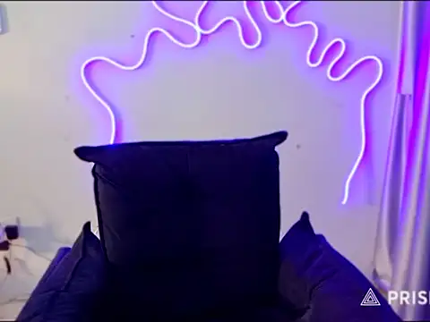 Snapshot of VIckSexyDoll chatting on November 15, 5:33 am VIckSexyDoll online show from November 15, 5:33 am