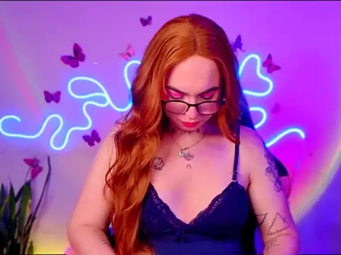 Snapshot of VIckSexyDoll chatting on October 9, 1:17 am VIckSexyDoll online show from October 9, 1:17 am