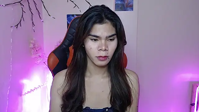 Snapshot of dianne_swift chatting on October 31, 3:30 pm dianne swift online show from October 31, 3:30 pm