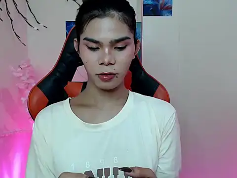 Snapshot of dianne_swift chatting on November 5, 12:41 pm dianne swift online show from November 5, 12:41 pm