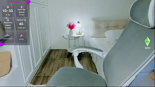 strawberry-ni online show from November 14, 8:18 am