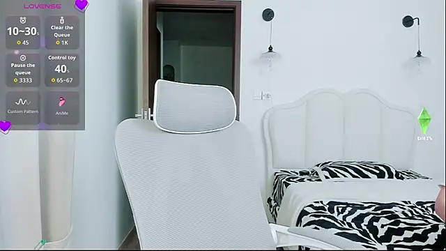 strawberry-ni online show from November 11, 4:13 pm