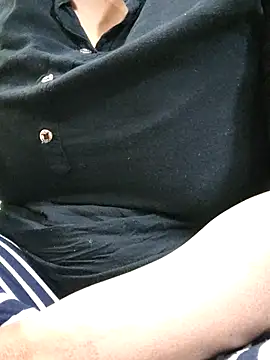 ARPITAGOYAL143 online show from November 18, 9:23 am