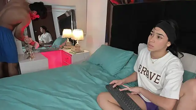 Snapshot of Kylie_Patrick chatting on September 12, 1:06 am Kylie Patrick online show from September 12, 1:06 am