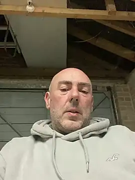 Richmcgee online show from March 18, 8:21 pm