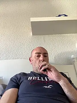 Richmcgee online show from April 18, 3:58 pm