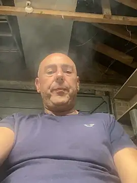 Snapshot of Richmcgee chatting on June 8, 7:47 pm Richmcgee online show from June 8, 7:47 pm