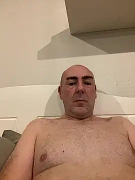 Snapshot of Richmcgee chatting on February 20, 8:00 pm Richmcgee online show from February 20, 8:00 pm