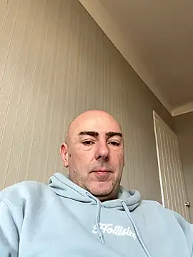 Snapshot of Richmcgee chatting on March 1, 10:15 am Richmcgee online show from March 1, 10:15 am