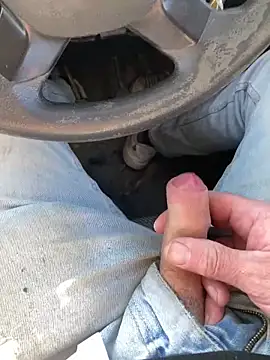 Richmcgee online show from March 26, 10:02 am