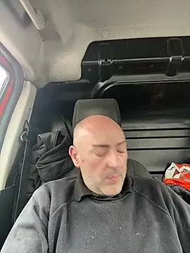 Richmcgee online show from April 15, 12:10 pm