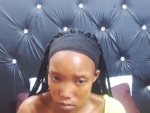 Snapshot of AppleAss02 chatting on November 6, 6:45 pm AppleAss02 online show from November 6, 6:45 pm