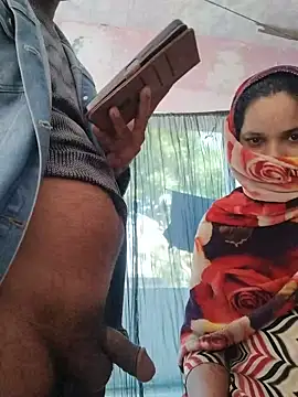 Snapshot of Miss_Sahiba chatting on November 28, 3:50 am Miss Sahiba online show from November 28, 3:50 am