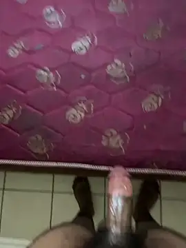 Snapshot of aliahmed98770 chatting on September 16, 4:08 pm aliahmed98770 online show from September 16, 4:08 pm