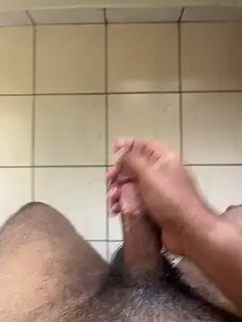 Snapshot of aliahmed98770 chatting on September 14, 9:31 am aliahmed98770 online show from September 14, 9:31 am