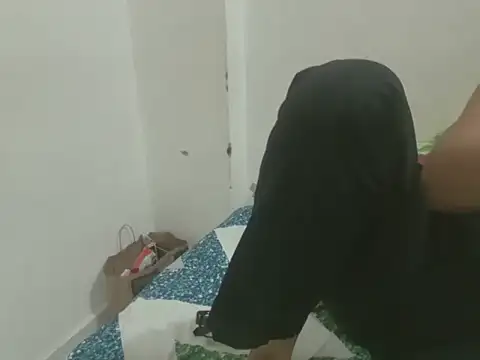 Vaani Singha online show from February 17, 4:04 pm