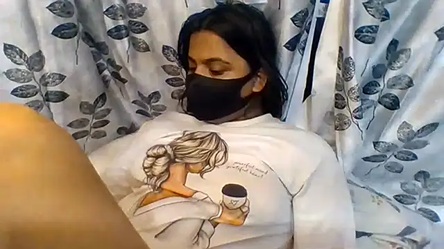 Snapshot of Vaani_Singha chatting on July 17, 3:31 pm Vaani Singha online show from July 17, 3:31 pm