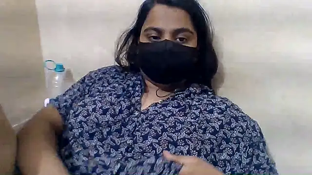 Snapshot of Vaani_Singha chatting on June 15, 7:02 pm Vaani Singha online show from June 15, 7:02 pm