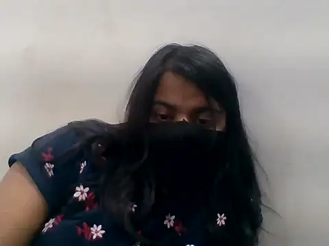 Vaani Singha online show from April 6, 6:09 pm