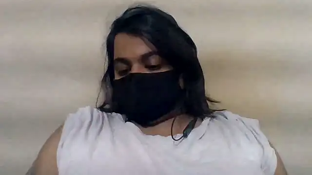 Snapshot of Vaani_Singha chatting on June 24, 3:54 pm Vaani Singha online show from June 24, 3:54 pm