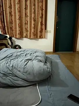 xiiuuff18 online show from March 14, 12:55 pm