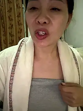 xiiuuff18 online show from January 12, 11:28 am