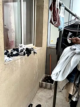 xiiuuff18 online show from November 4, 12:36 am