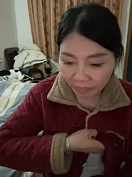 xiiuuff18 online show from February 10, 12:15 pm