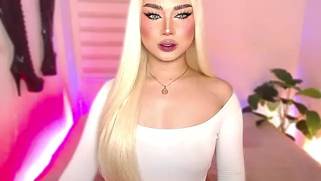 MissRumi Hunter online show from February 10, 9:30 am