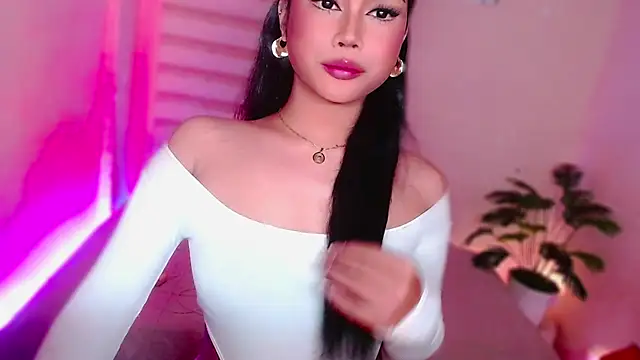MissRumi Hunter online show from May 17, 9:48 pm