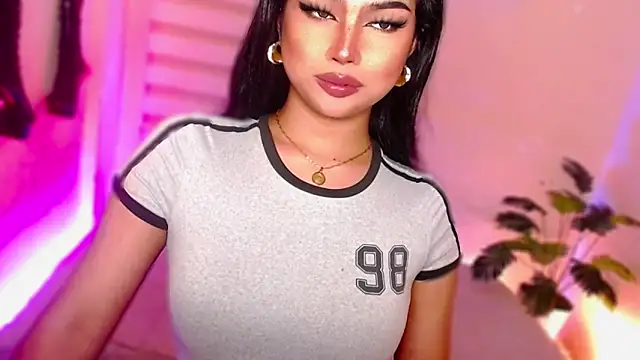 MissRumi Hunter online show from April 18, 2:36 am