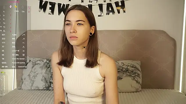 SunAndLuna  online show from October 21, 7:24 pm