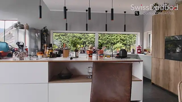 SwissDadbod online show from September 25, 2:12 pm