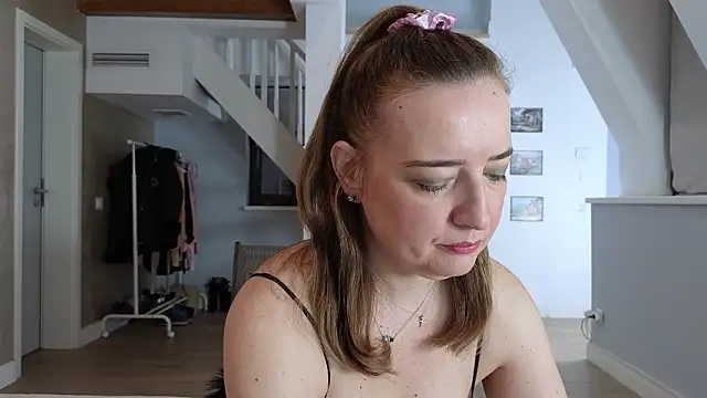 Blue Angel Sweet online show from February 24, 4:24 am