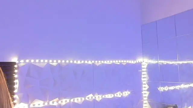 Snapshot of Aishha_ chatting on November 5, 6:05 am Aishha online show from November 5, 6:05 am