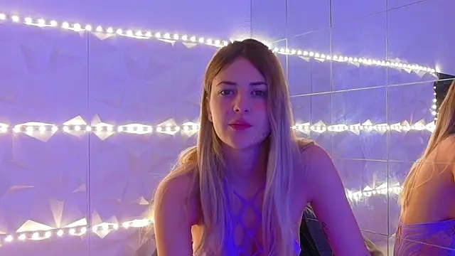 Snapshot of Aishha_ chatting on November 3, 6:07 am Aishha online show from November 3, 6:07 am