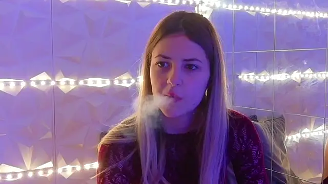 Snapshot of Aishha_ chatting on November 25, 6:03 am Aishha online show from November 25, 6:03 am