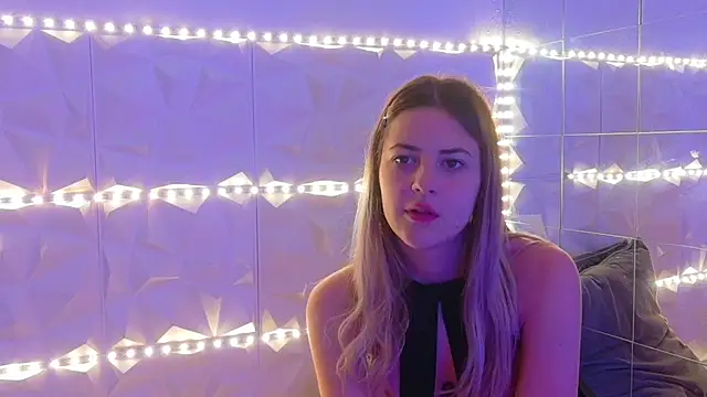 Snapshot of Aishha_ chatting on November 11, 6:08 am Aishha online show from November 11, 6:08 am