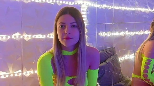 Snapshot of Aishha_ chatting on November 26, 5:51 am Aishha online show from November 26, 5:51 am