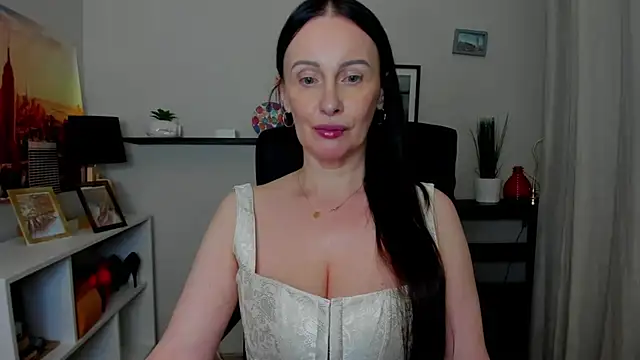 Snapshot of Velvet_Jasmine chatting on October 17, 5:37 pm Velvet Jasmine online show from October 17, 5:37 pm