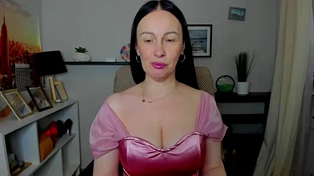 Snapshot of Velvet_Jasmine chatting on November 1, 7:35 am Velvet Jasmine online show from November 1, 7:35 am