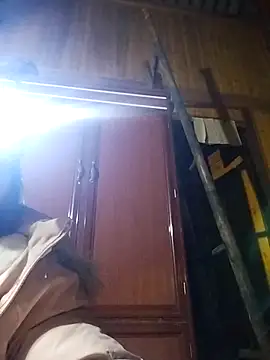 miss-su online show from November 28, 12:49 pm