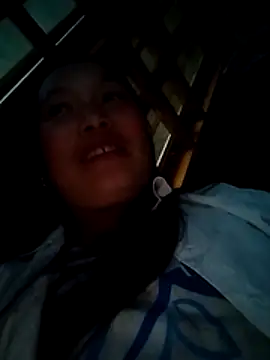 Snapshot of miss-su chatting on May 1, 9:47 am miss-su online show from May 1, 9:47 am