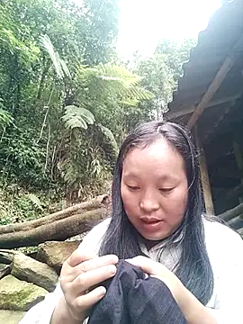 Snapshot of miss-su chatting on May 19, 1:56 am miss-su online show from May 19, 1:56 am