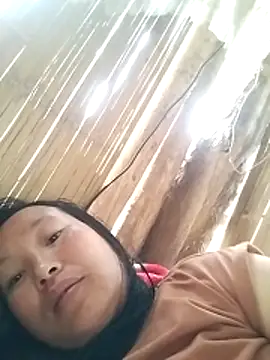 miss-su online show from April 2, 5:25 am